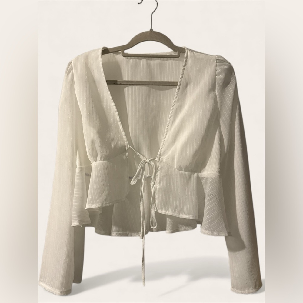 Elegant White Ruffle Blouse Never Worn
